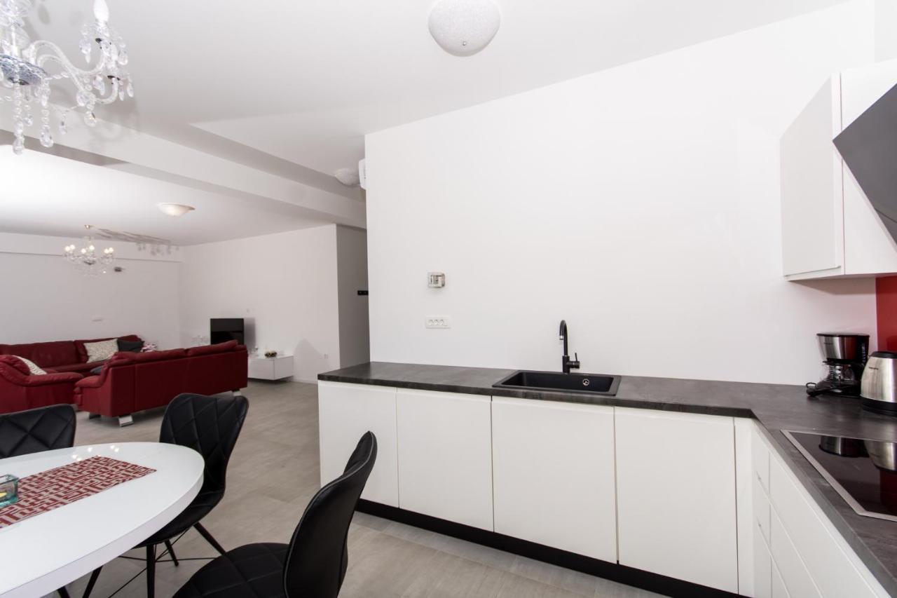 Apartment Julia Trogir Exteriör bild