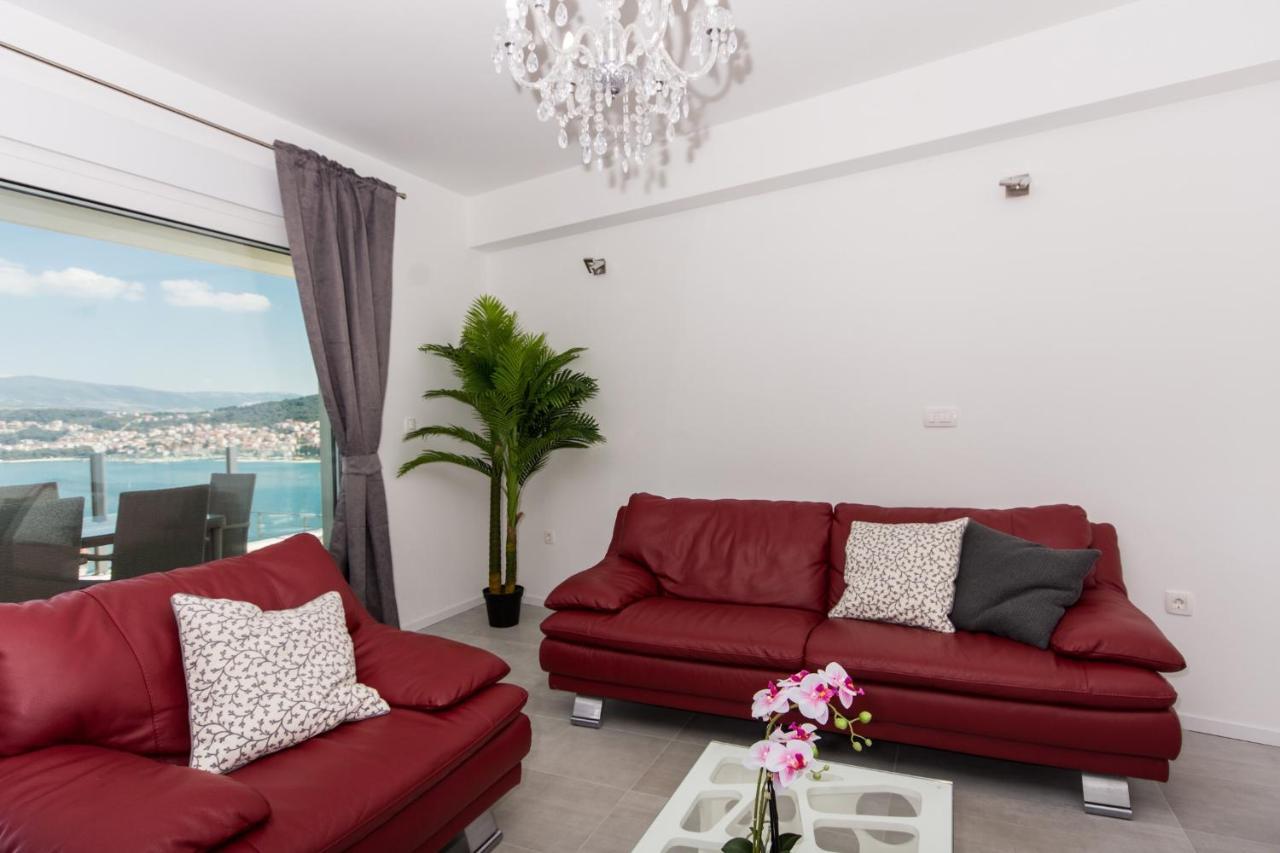 Apartment Julia Trogir Exteriör bild